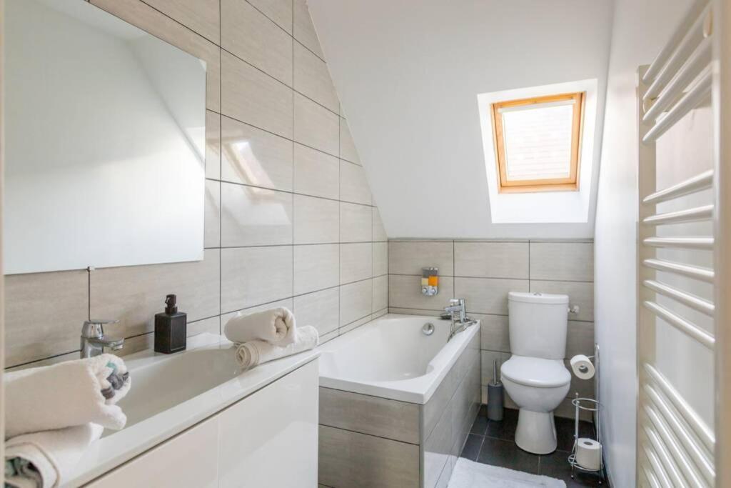 Grand Confort, Appartement Osny Εξωτερικό φωτογραφία