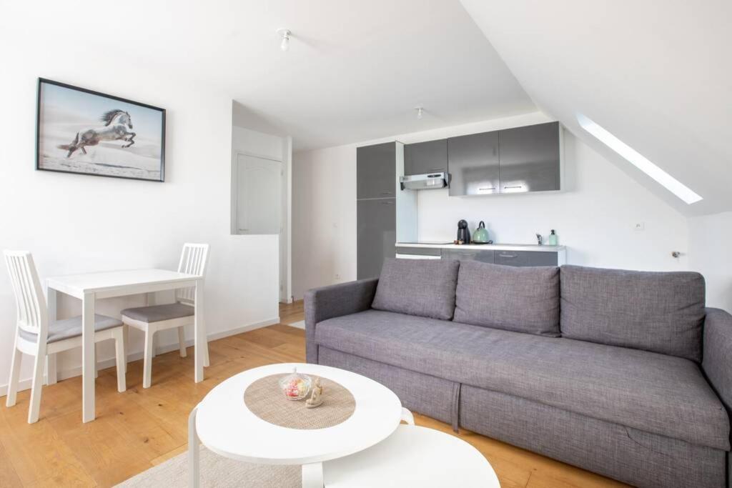 Grand Confort, Appartement Osny Εξωτερικό φωτογραφία
